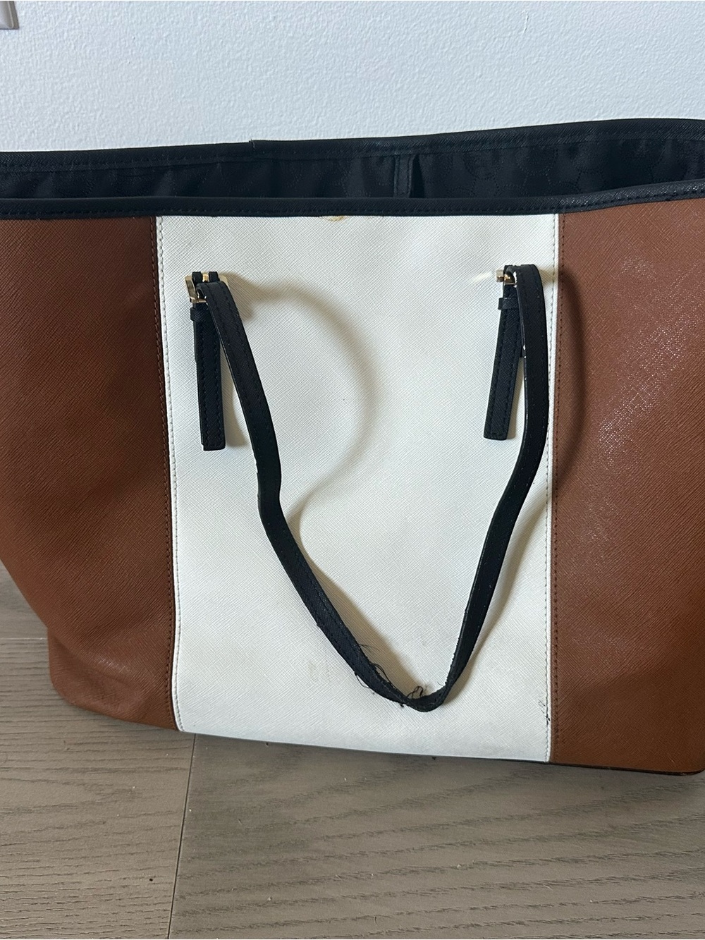 MICHAEL KORS Brown, White & Black Colorblock Saffiano Tote - Picture 2 of 3
